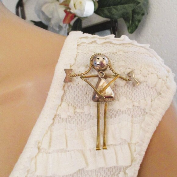 VINTAGE Sterling Silver Girl Brooch: Handcrafted 925 Mexico Figural Pin - Picture 2 of 14
